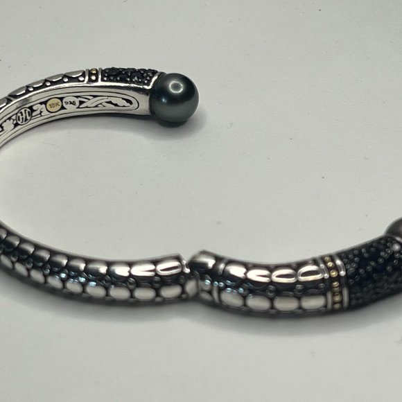 John Hardy cuff Bracelet w/2-10mm black Tahitian pearls & sapphire, 18K & 925. - Picture 4 of 6